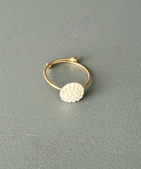 パリ発、ヨレーヌ・ジレ　ポルセレン　リング　グット
