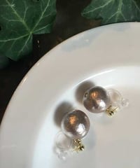 コットンパール、揺れる一粒玉ノンホールピアス