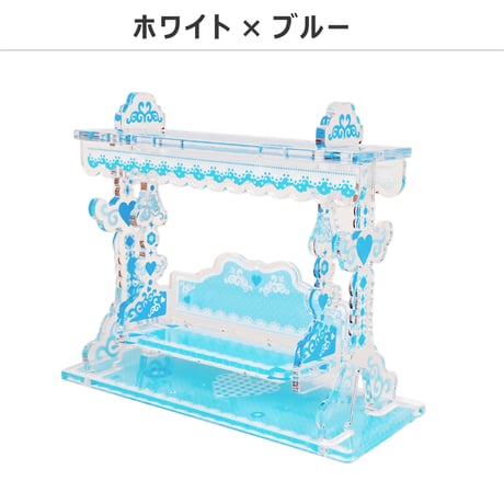 ミニフィギュアが乗るブランコベンチ