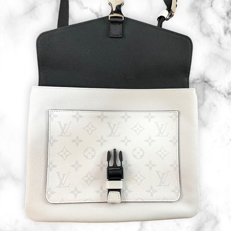 【美品】LOUIS VUITTON ルイヴィトン モノグラムメッセンジャーバッグ タイガラマ キャンバス