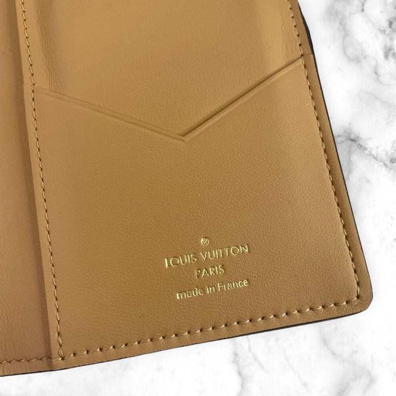 美品】LOUIS VUITTON ルイヴィトン ヴェルティカル ウォレット 美品】LOUIS VUITTON ルイヴィトン ヴェルティカル ウォレット