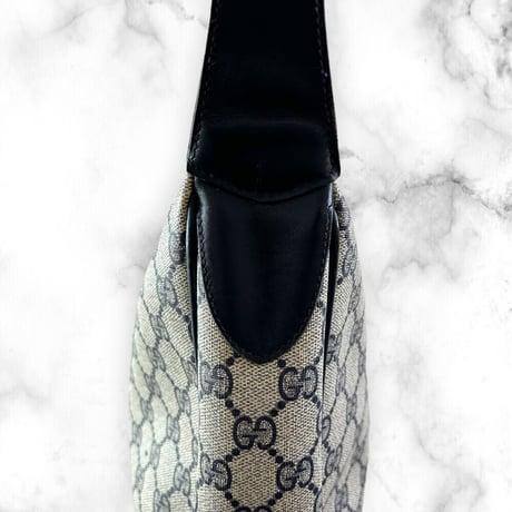 【良品】GUCCI ショルダーバッグ シェリーライン GG柄 ハーフムーン