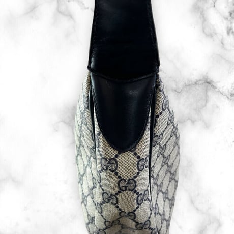 【良品】GUCCI ショルダーバッグ シェリーライン GG柄 ハーフムーン