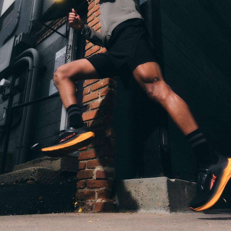 ALTRA トーリン8メンズランニングシューズ ブラック 楽天市場】アルトラ ランニングシューズ メンズ トーリン 8