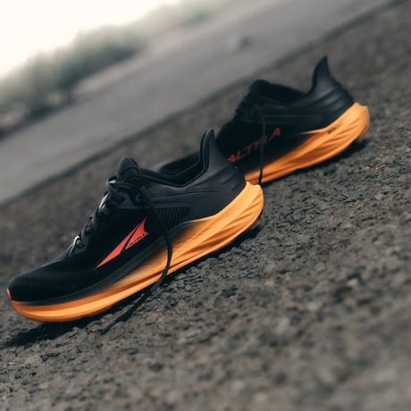 ALTRA TORIN 8 M Black/トーリン 8 メンズ ブラック