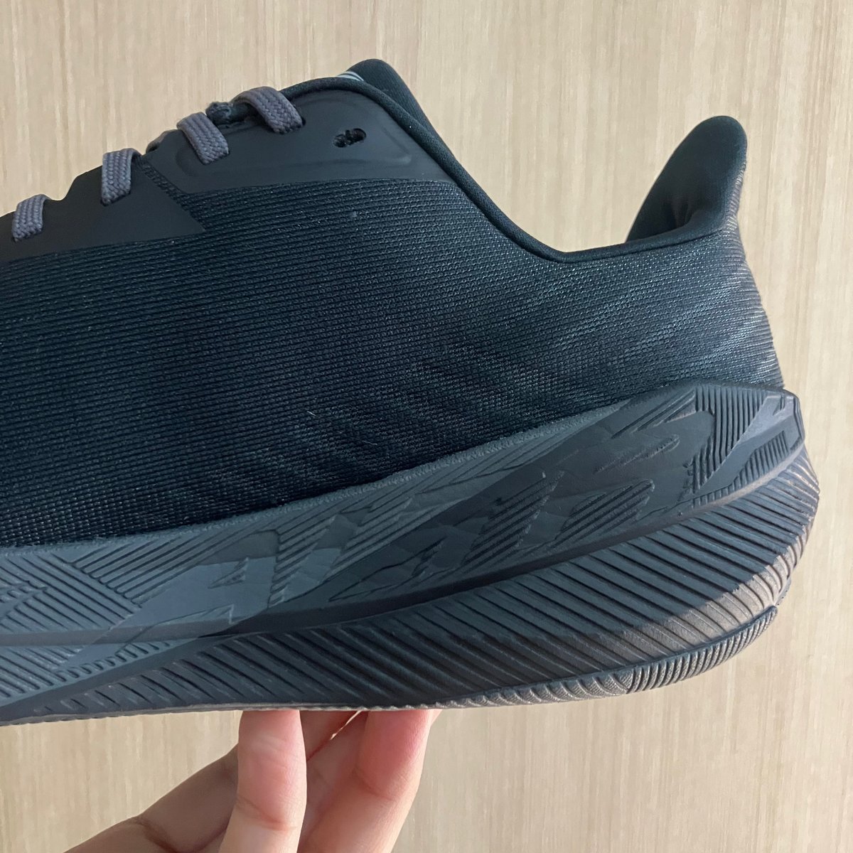 アルトラ　フォワードエクスペリエンス　ALTRA FWD EXPERIENCE ALTRA FWD EXPERIENCE フォワード エクスペリエンス レビュー