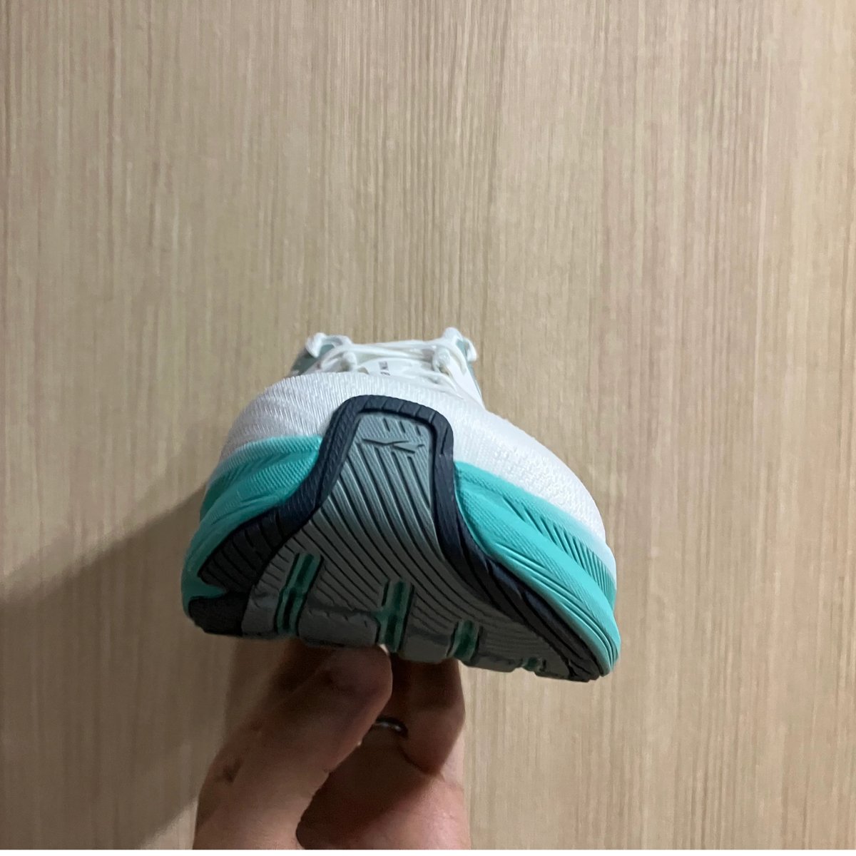 ALTRA TORIN 8 W WhiteGreen/トーリン 8 ウィメンズ ホワイトグリー