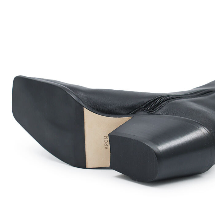 ストレッチレザーサイドジップブーツ 60 ブラック｜APOM186 | APOM