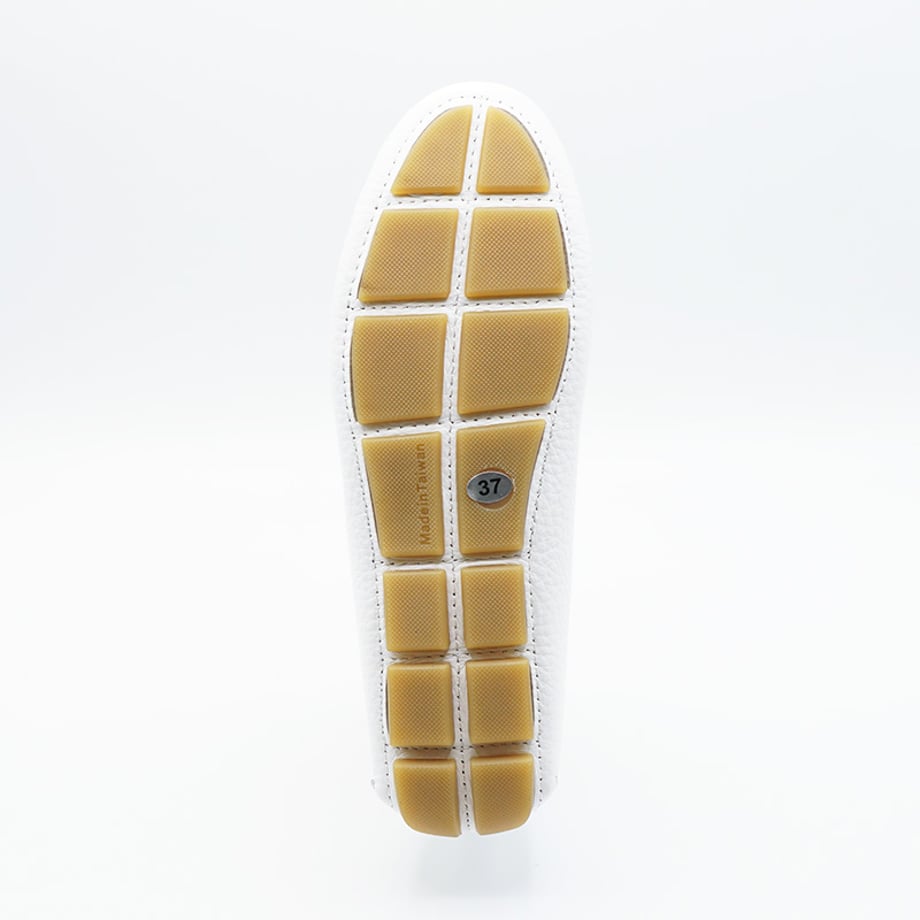 69b105b13fd2e124e5bdc5aa