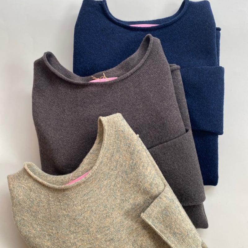 fu-koさんオリジナル　ラムズウール　ホールガーメントニット　¥19800 フーコ ラムズウールニット・ネイビー | フーコオンラインショップ