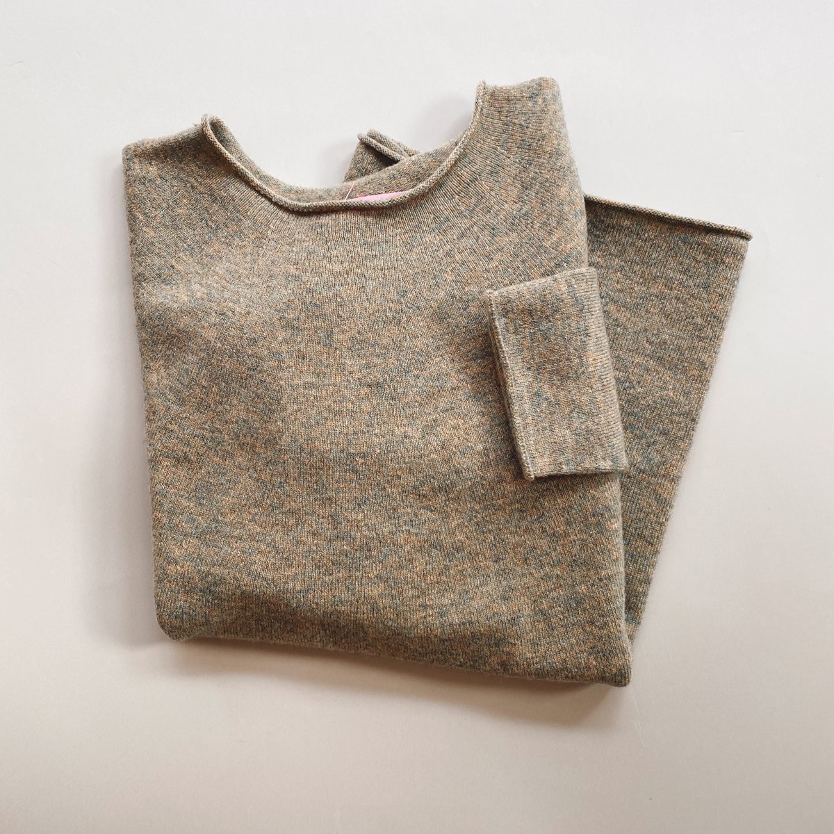 fu-koさんオリジナル　ラムズウール　ホールガーメントニット　¥19800 フーコ ラムズウールニット・キャンディ | フーコオンラインショップ