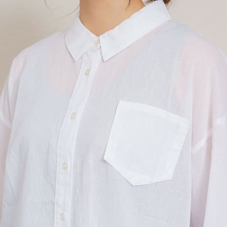 綿100%　デザインポケット　シンプルおしゃれ　シャツ　ブラウス　M~Lサイズ　レディース
