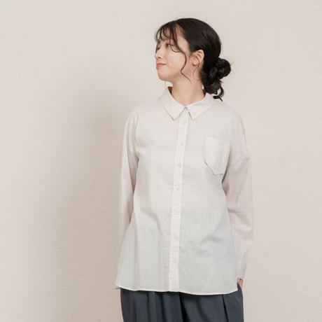 綿100%　デザインポケット　シンプルおしゃれ　シャツ　ブラウス　M~Lサイズ　レディース