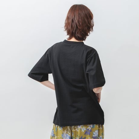 綿100％　配色ロゴ刺繍　やわらか　半袖　Tシャツ　【ブラック】　M~Lサイズ