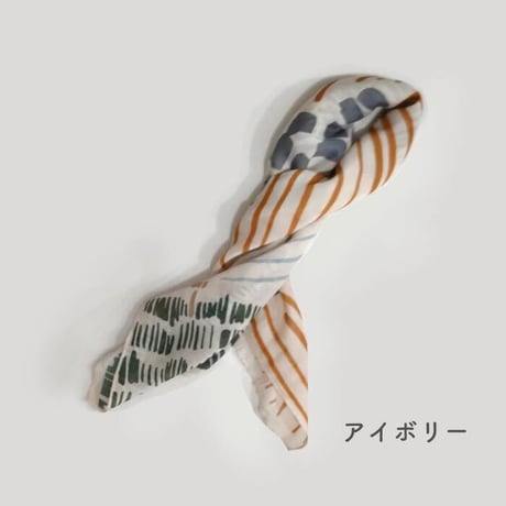 爽やか　ナチュラルプリント コットン＆シルクスカーフ