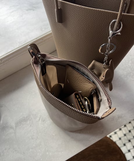 mini bucket bag