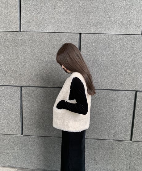mouton boa vest
