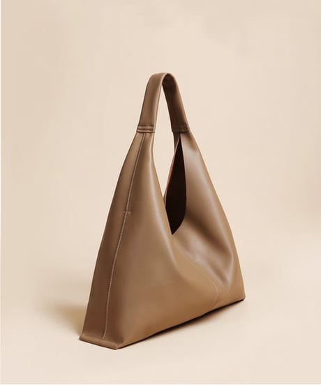 cow leather flow shoulder bag