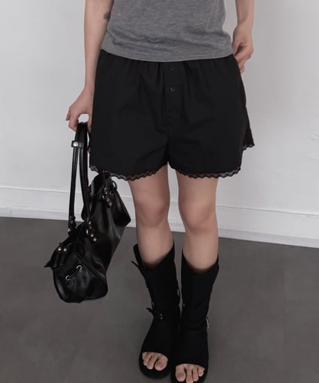 lace trim short pants