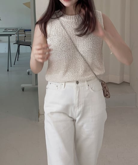 boucle sleeveless knit