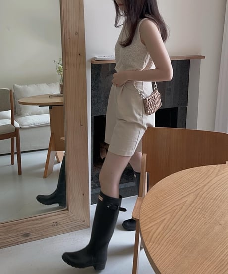 boucle sleeveless knit