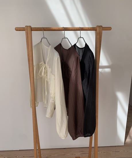 pony blouse