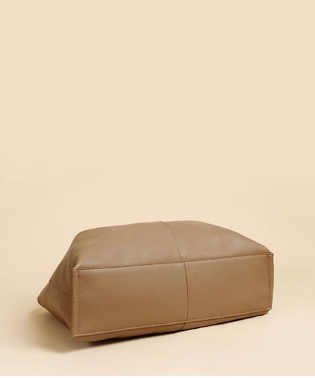 cow leather flow shoulder bag