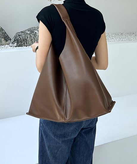 cow leather flow shoulder bag