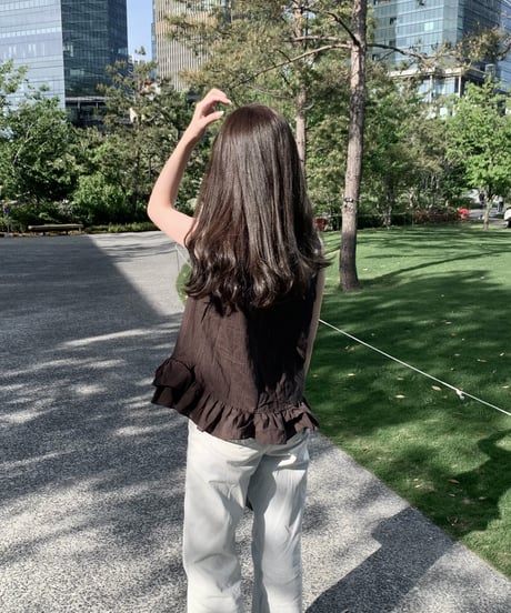 frill blouse