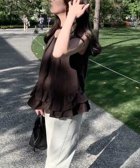frill blouse