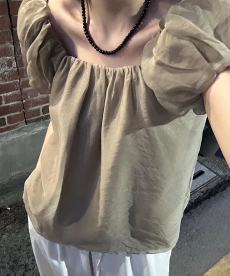 square puff blouse