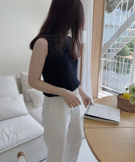 boucle sleeveless knit