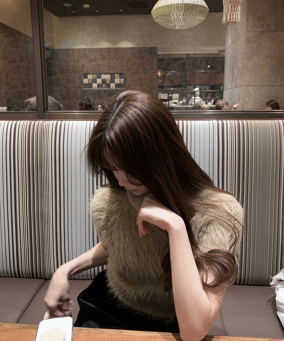 6970436a39389241b933a7cc