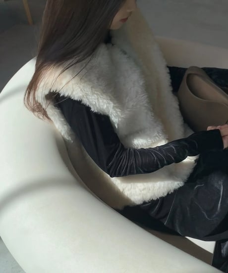 mouton boa vest