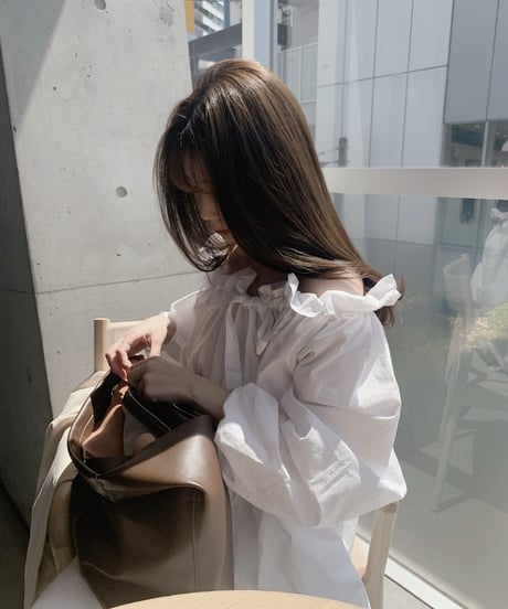 cow leather flow shoulder bag