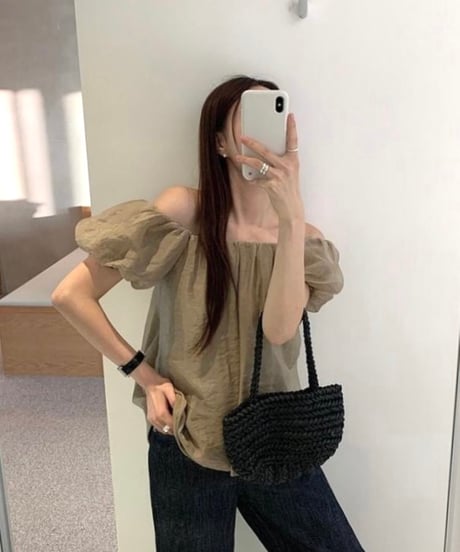square puff blouse