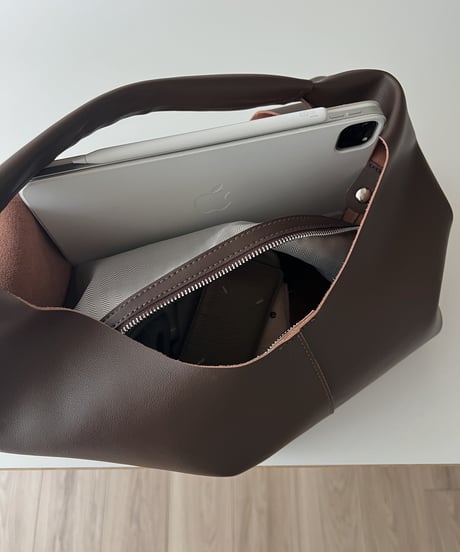 cow leather flow shoulder bag