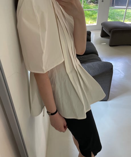 maron blouse
