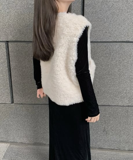 mouton boa vest