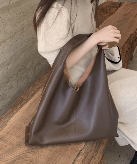 cow leather flow shoulder bag