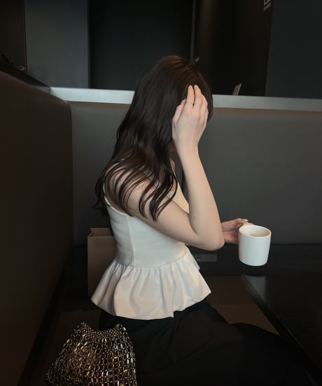 ［即納］milky frill sleeveless
