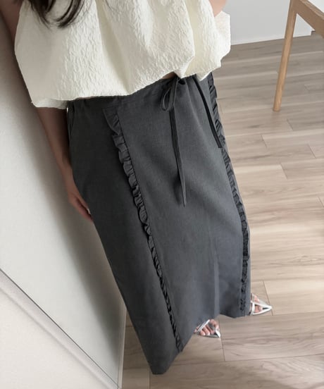 frill line skirt