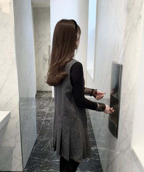 wool pleated dress