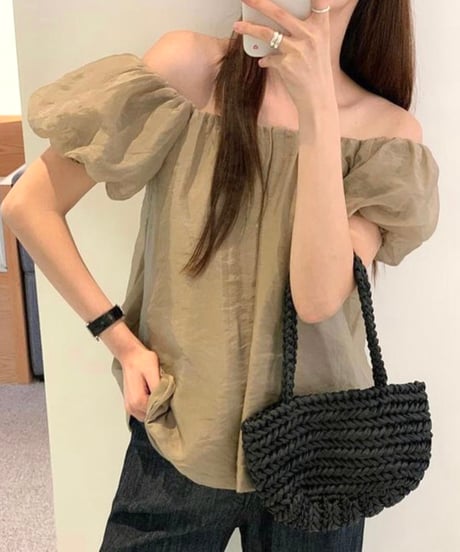 square puff blouse