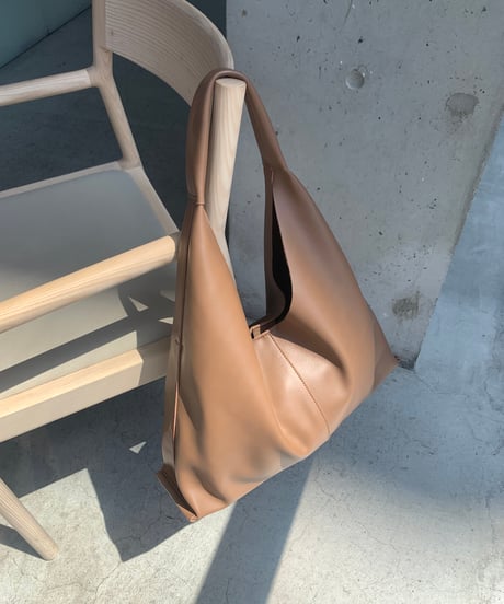 cow leather flow shoulder bag