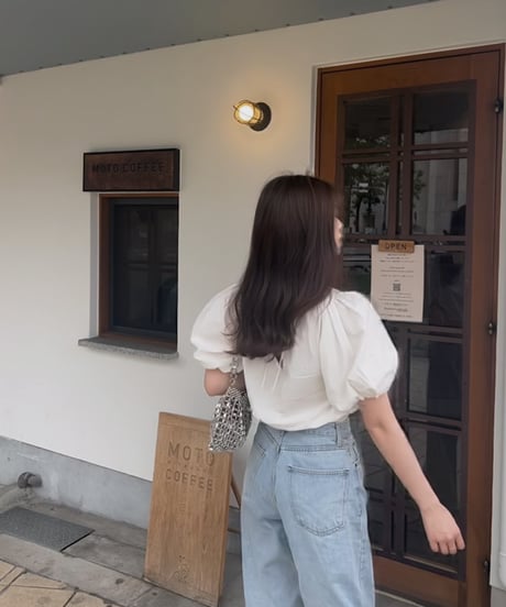 carol V-neck blouse / carol skirt