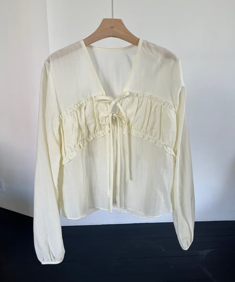 pony blouse