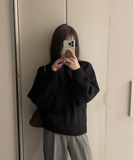 alpaca saddle round knit