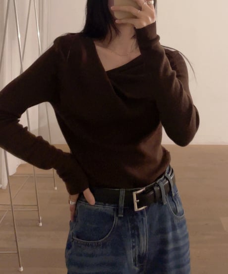 ［即納］round neck knit top