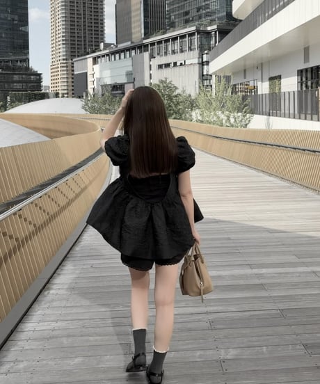 lace trim short pants